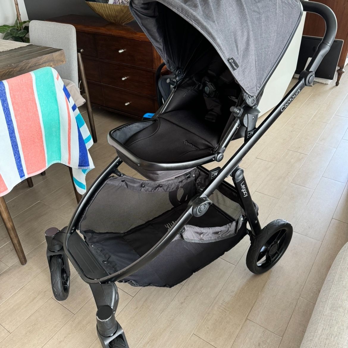 Sleek Contours Stroller