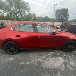 2️⃣0️⃣2️⃣2️⃣ MAZDA 3 