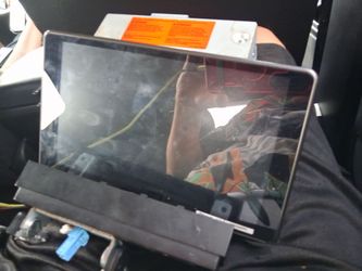 Pioneer floating screen