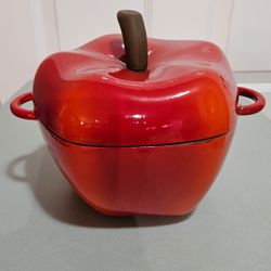 Vintage Technique Red Apple Dutch Oven