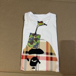 White Burberry bape tee-Size X-Large