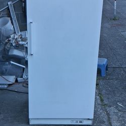 GE Freezer - Can Deliver 