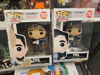 2 phil funko Pop damaged box