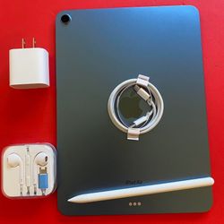 Apple IPad Air 5th Generation (10.9” Liquid Retina/ M1 chip / 2022 Model) 64GB with pen, keyboard case & Accessories (256gb $549) 