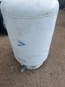Water tank for water well Tanque de agua pa poso