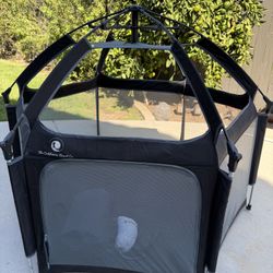 The California Beach Co. Pop N Go Playpen