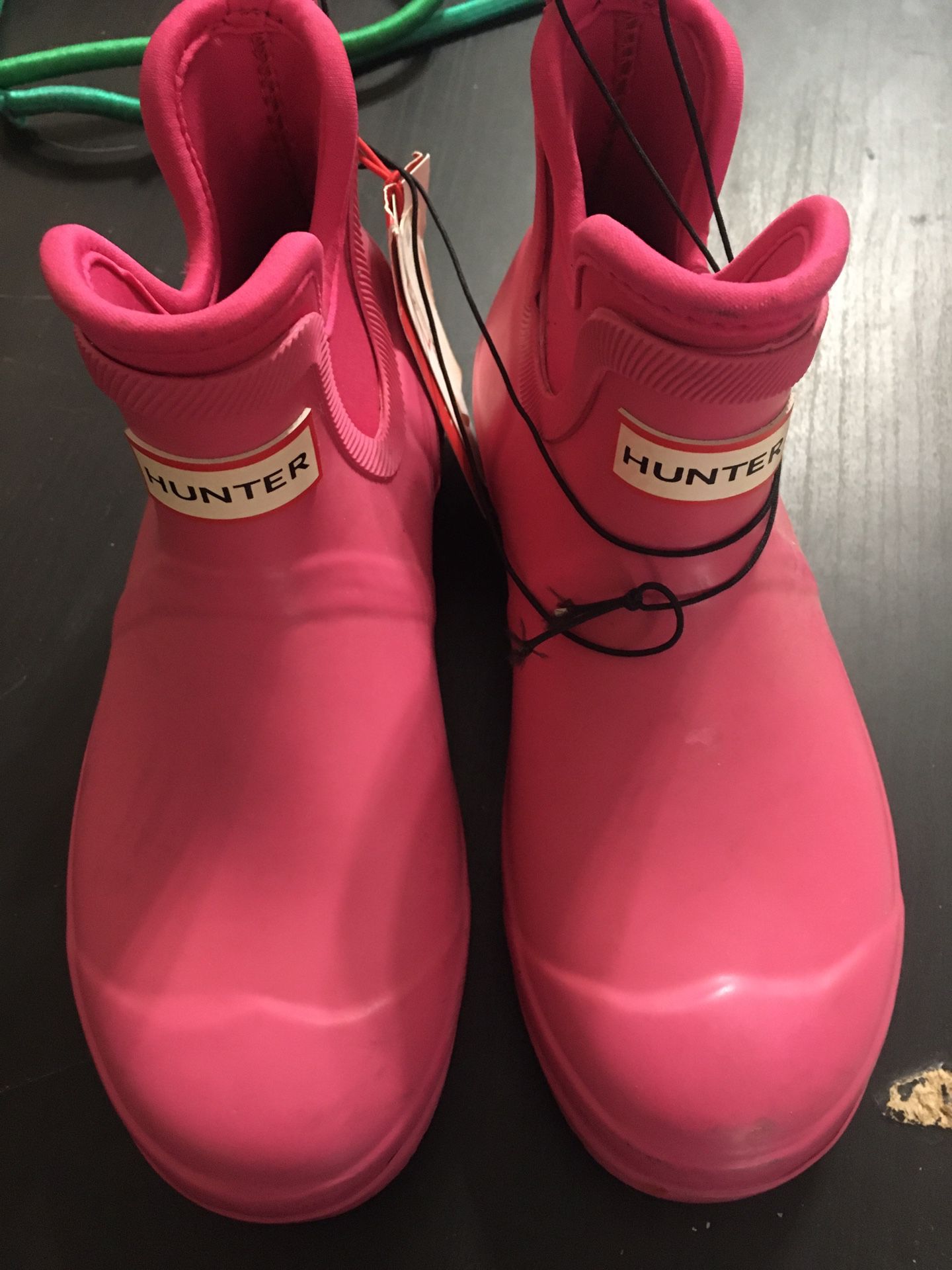 Boots Hunter Womens Rain Size 6 And 8 Dark Pink brand New