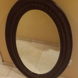 Mirror, Mirrors, Espejo