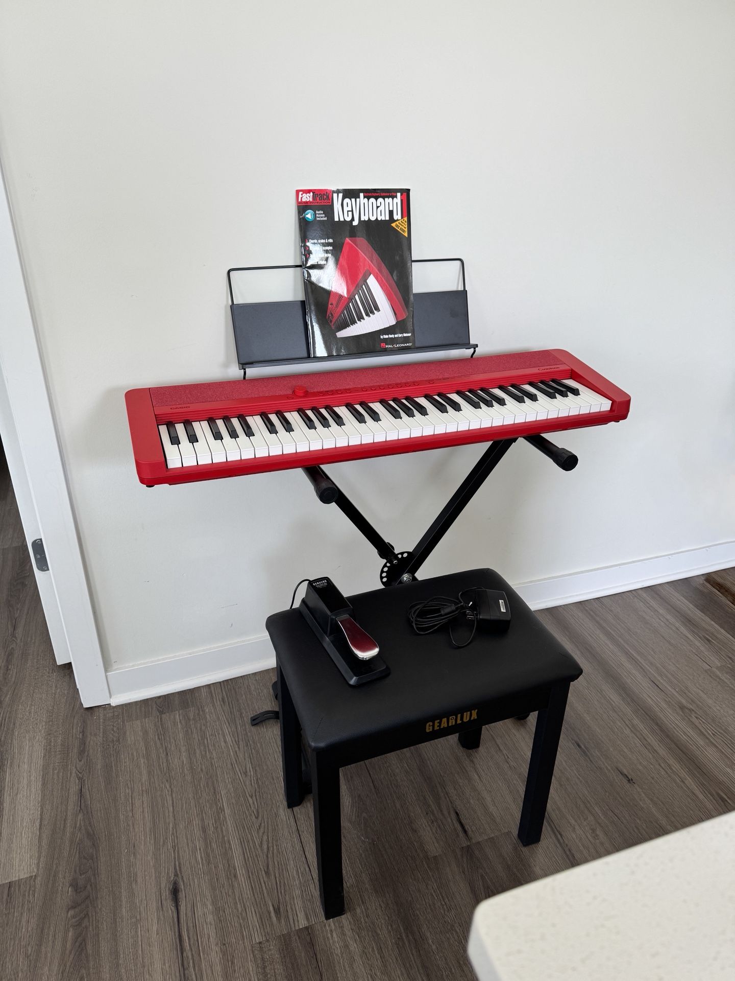 Casio Casiotone CT-S1 – 61-Key Touch-Sensitive Retro Keyboard | Sleek, Portable Design for Beginners to Pros | Stereo Grand Piano + 60 AiX Tones | USB