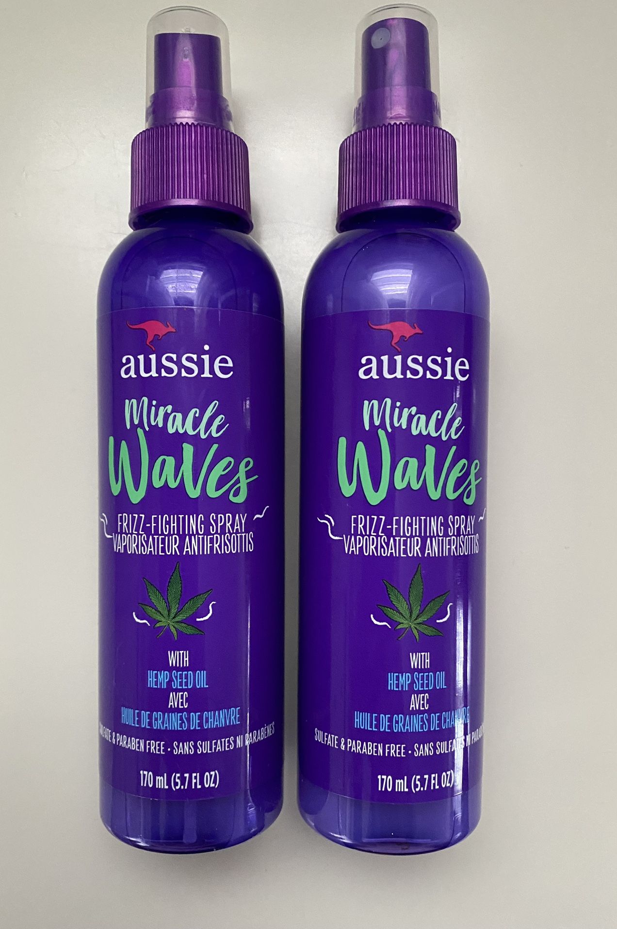 Aussie Miracle Waves anti-frizz spray