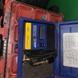 Yellow Jacket 69075 SuperEvac LCD Full Range Digital Micron Gauge 