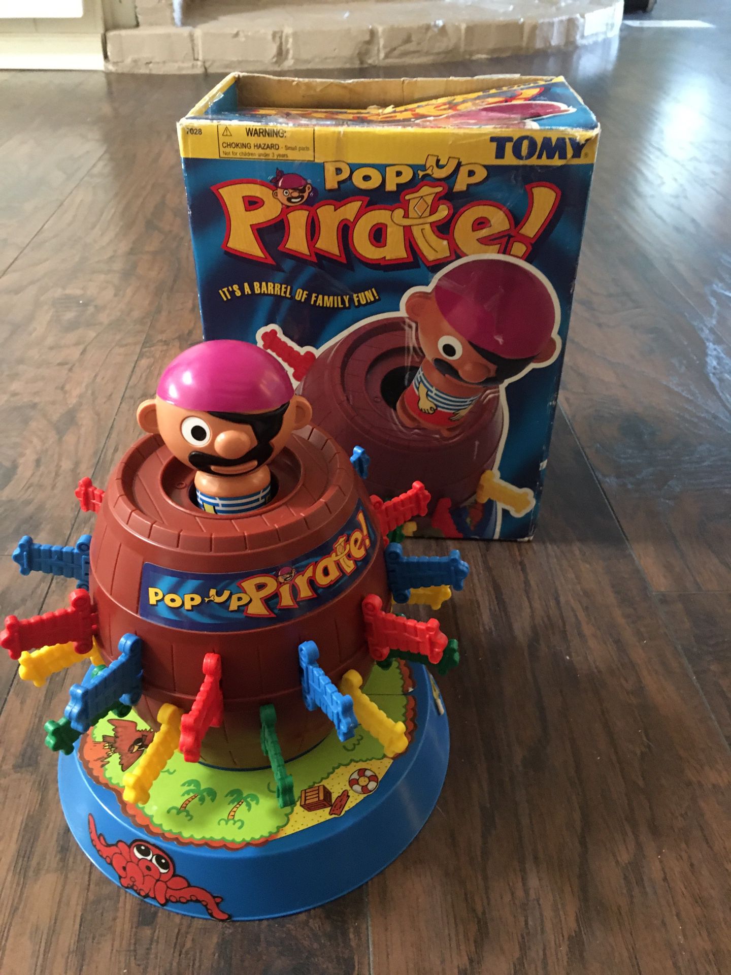 2002 Tomy Pop Up Pirate! Board Game 