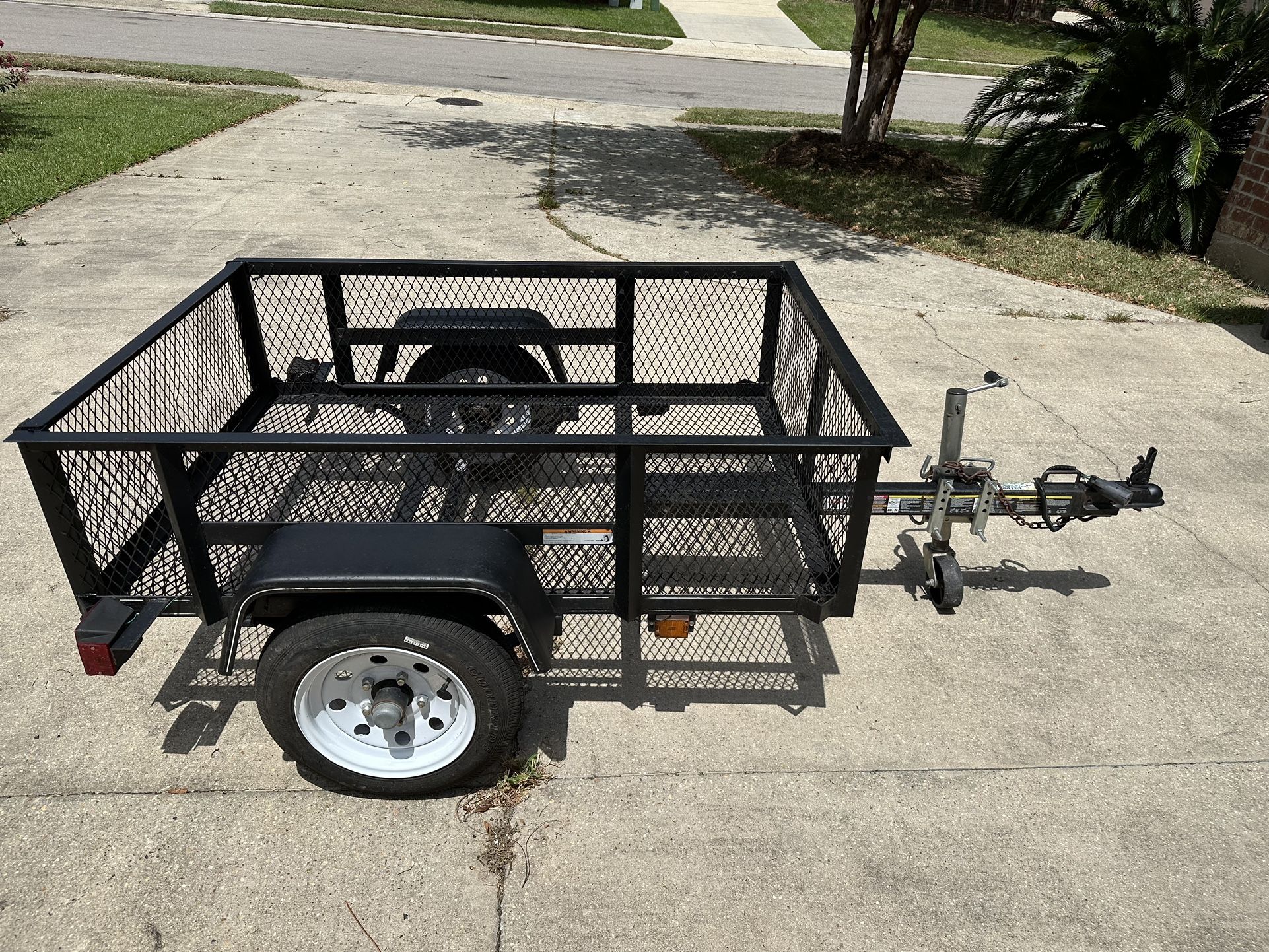 Utility trailer 5’ X 3.5’