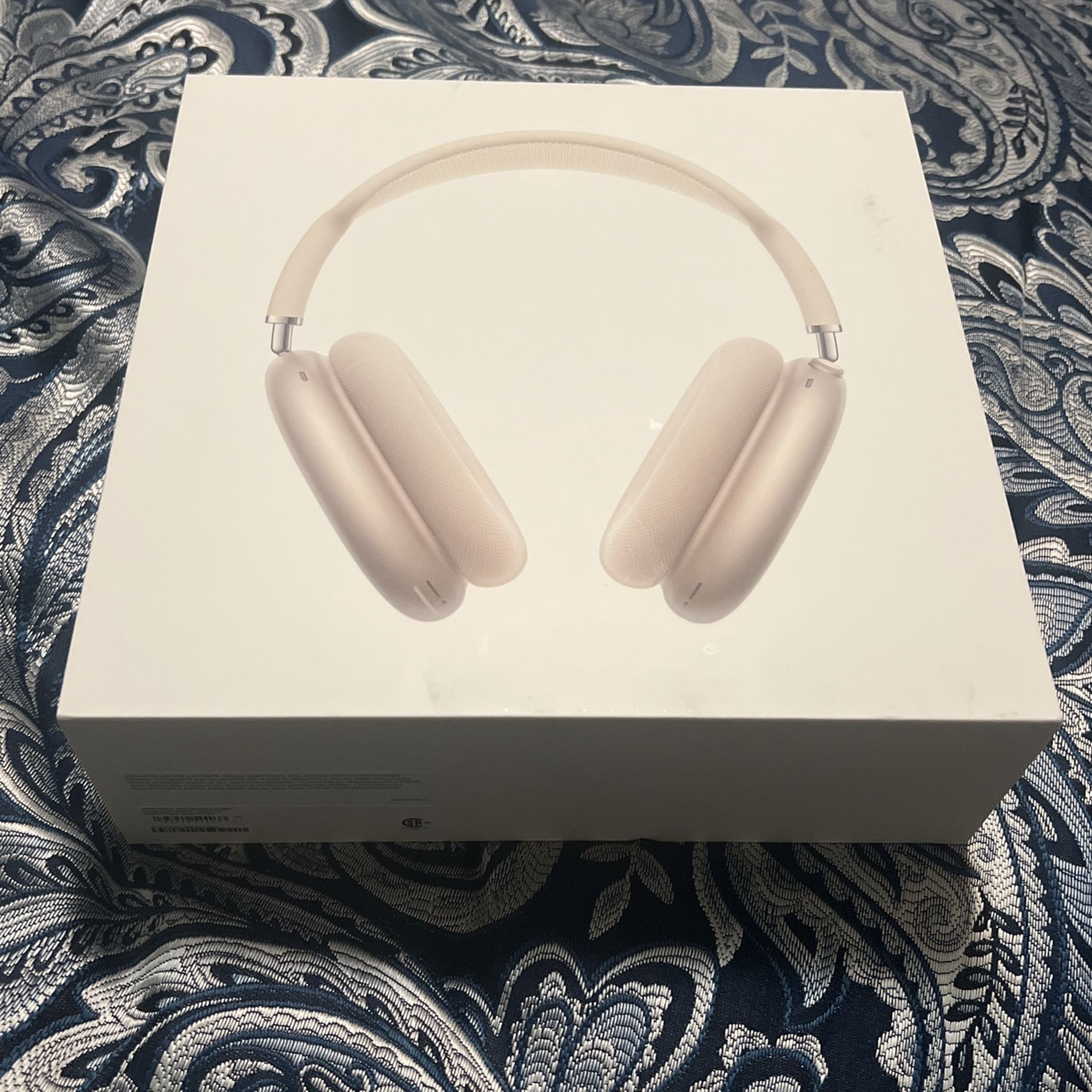 Apple AirPods Max - Starlight - Brand New