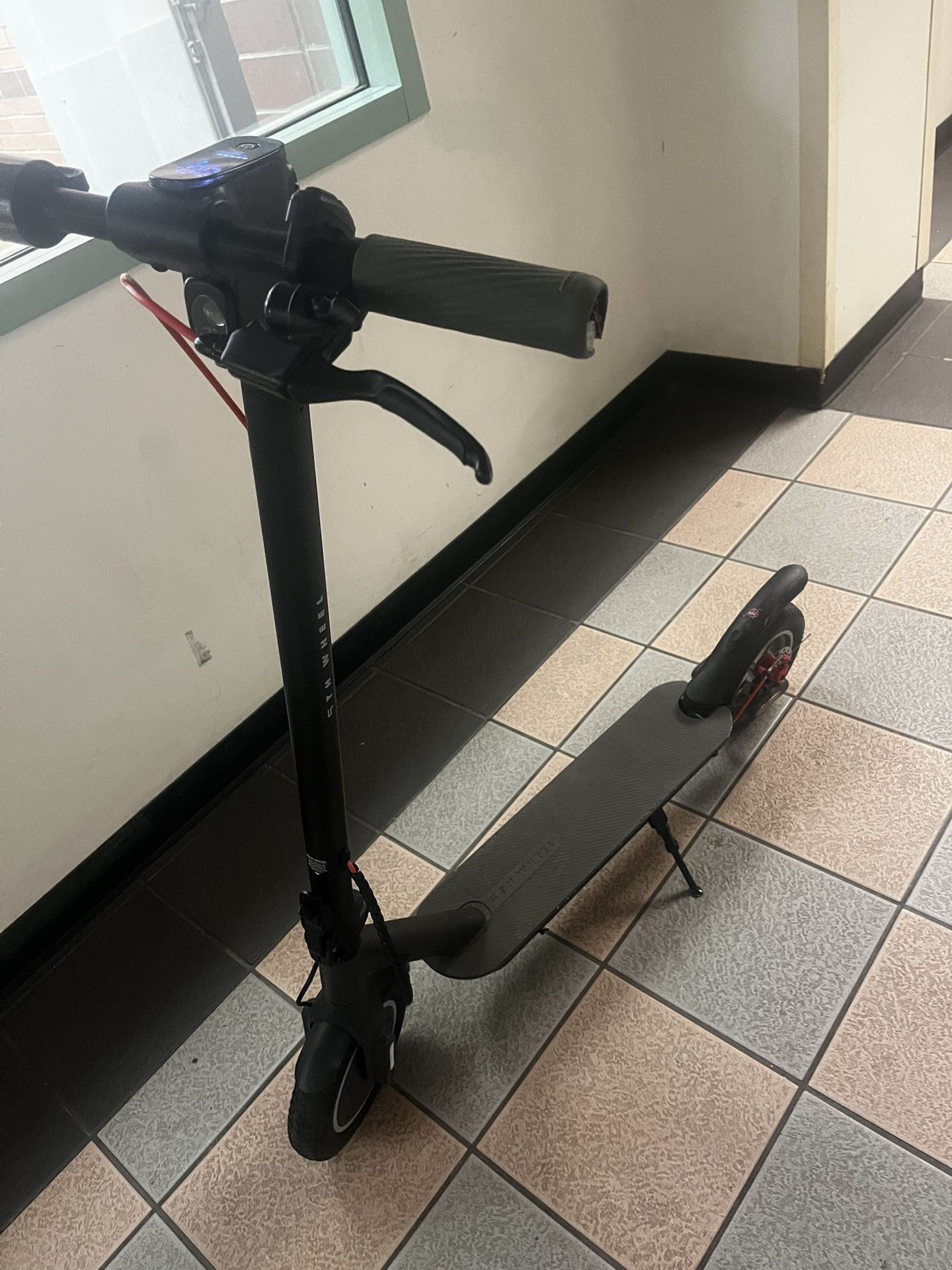 5th Wheel Electric Scooter