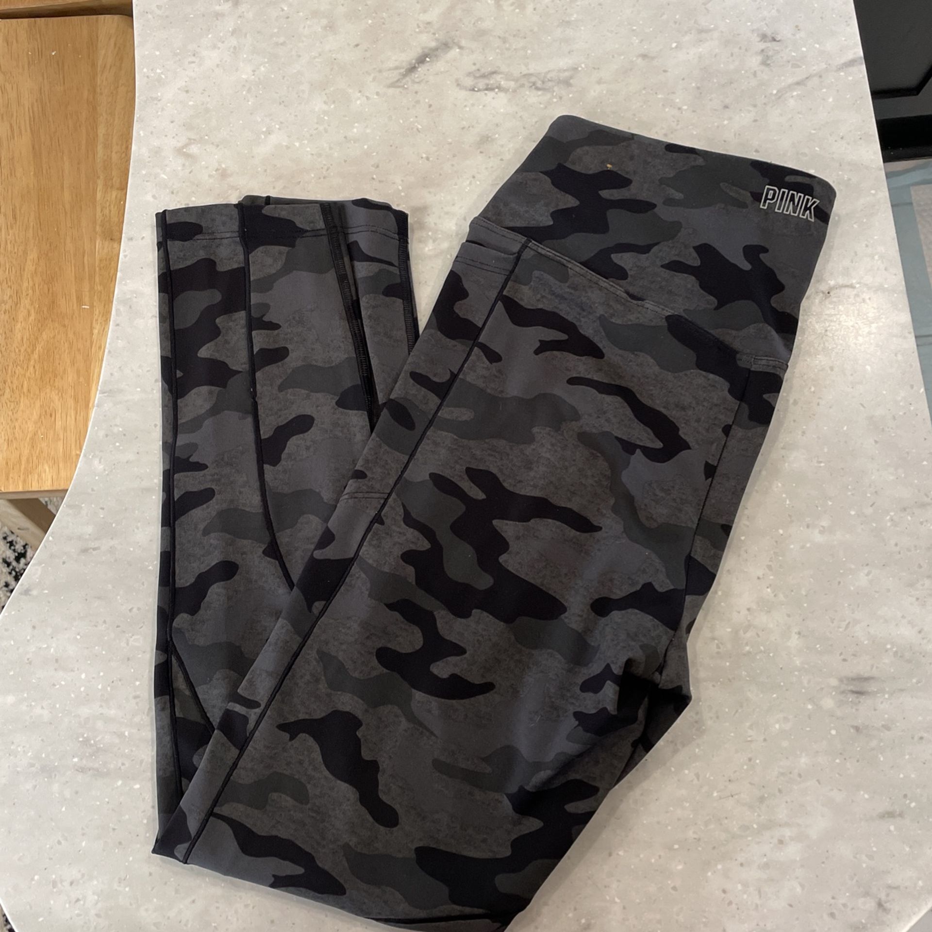 Victoria secret pink store camo joggers