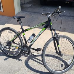 Like New, 26" bicycle for sale