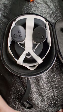 VIRTUAL REALITY HEADSET Meta quest 3 512gb