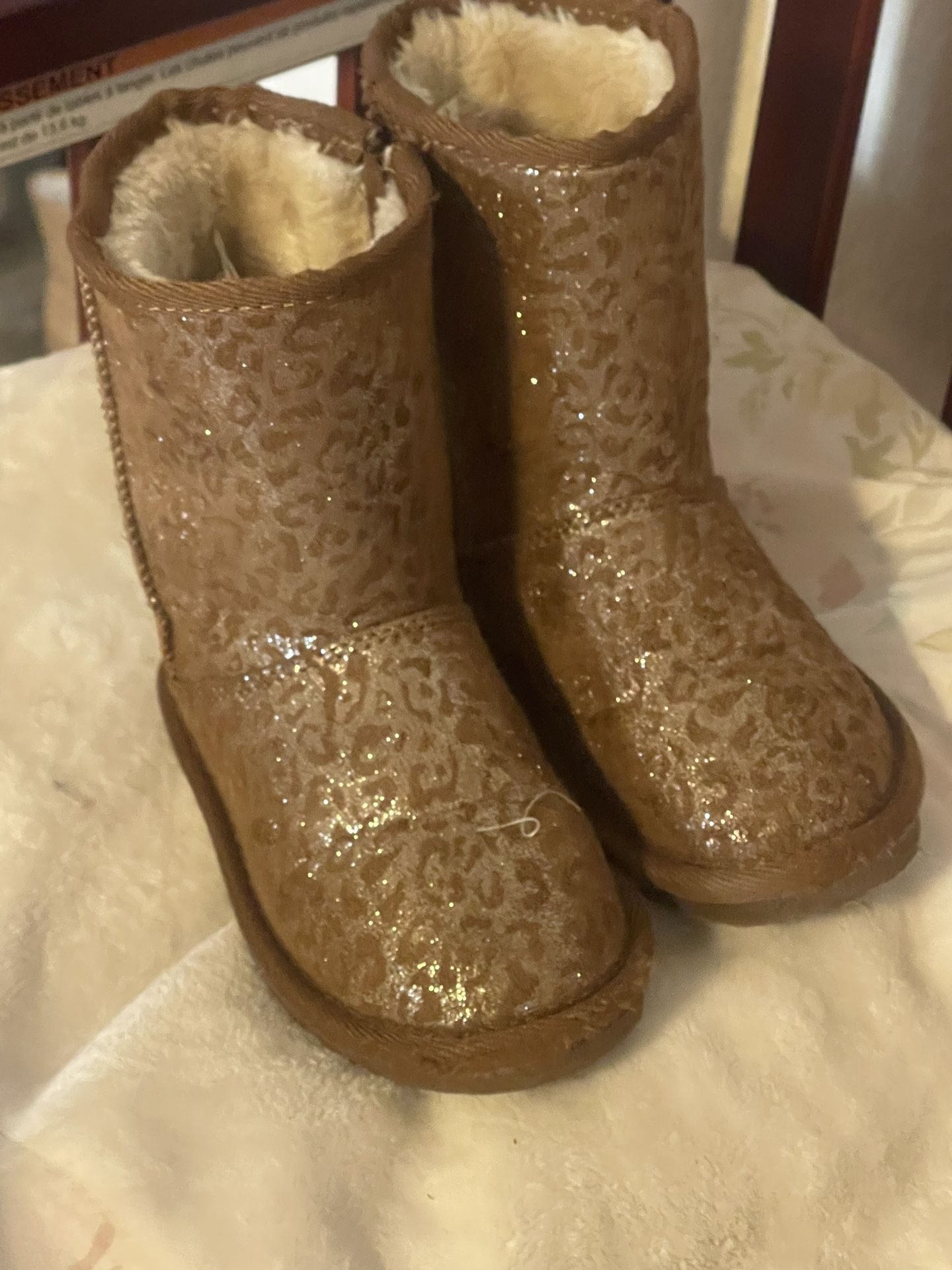 Toddler Girl UGG Boots Size 10