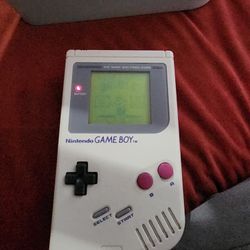 gameboy  works good