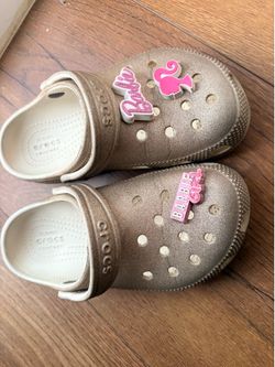 Girl crocs