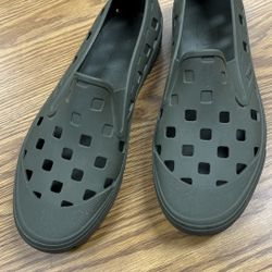 Vans Trek Slip-On Black Breathable Rinseable Durable Shoes Size 10 Men's Rubber Loafers