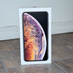 Brand New METRO PCS iphone XS Max 64gb apple cell phone