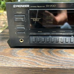VINTAGE PIONEER RECEIVER !