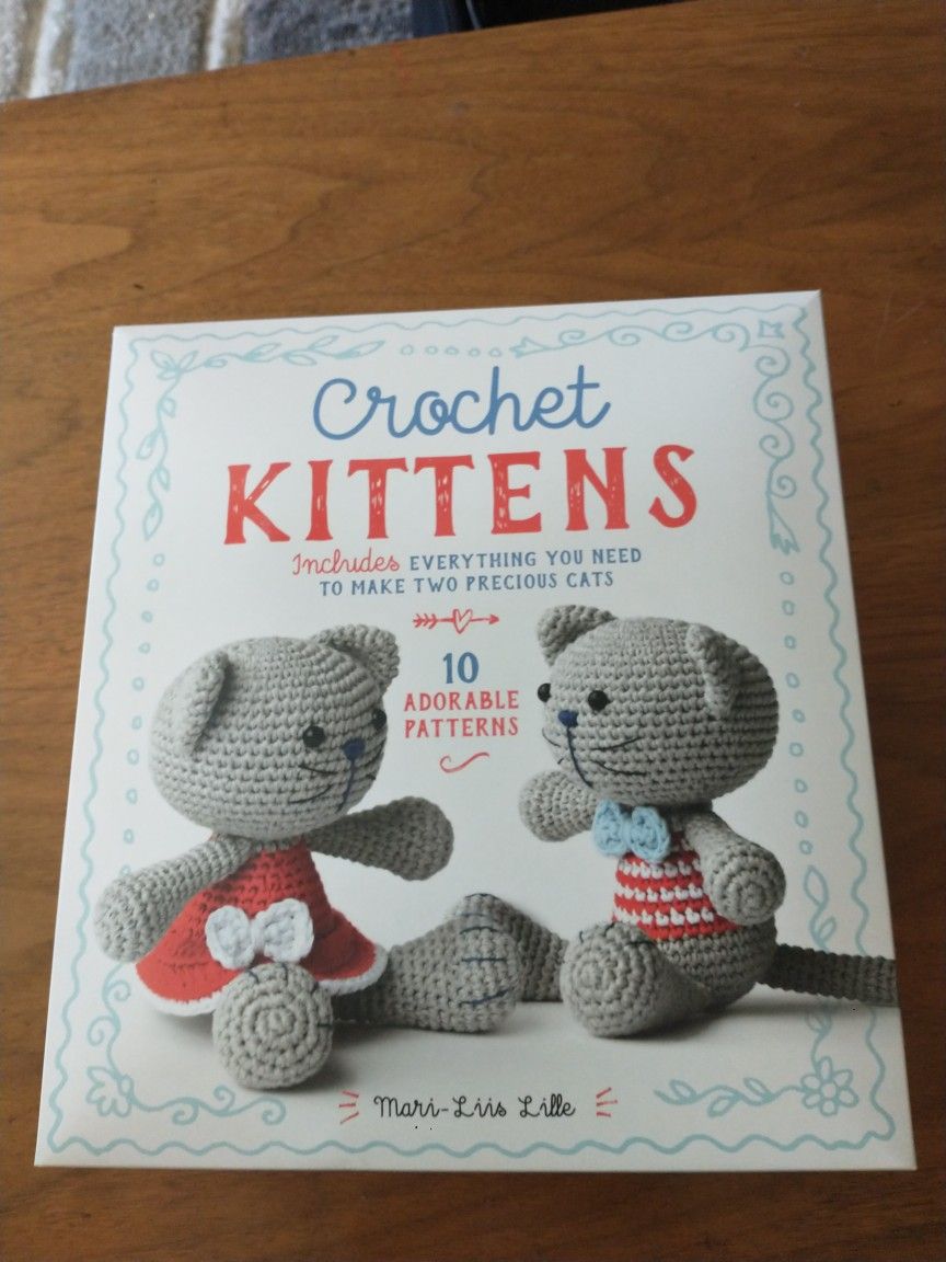 NIB 2 crochet kittens with 10 patterns to choose from
Yarn in 4 colors, crochet hook, embroidery needle, two pairs of safety eyes, black embroidery fl