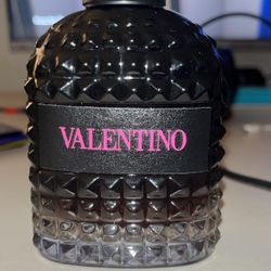 Valentino Born In Roma Colonge 