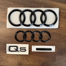 Audi Q5 Gloss Black Emblems (2009-2018)