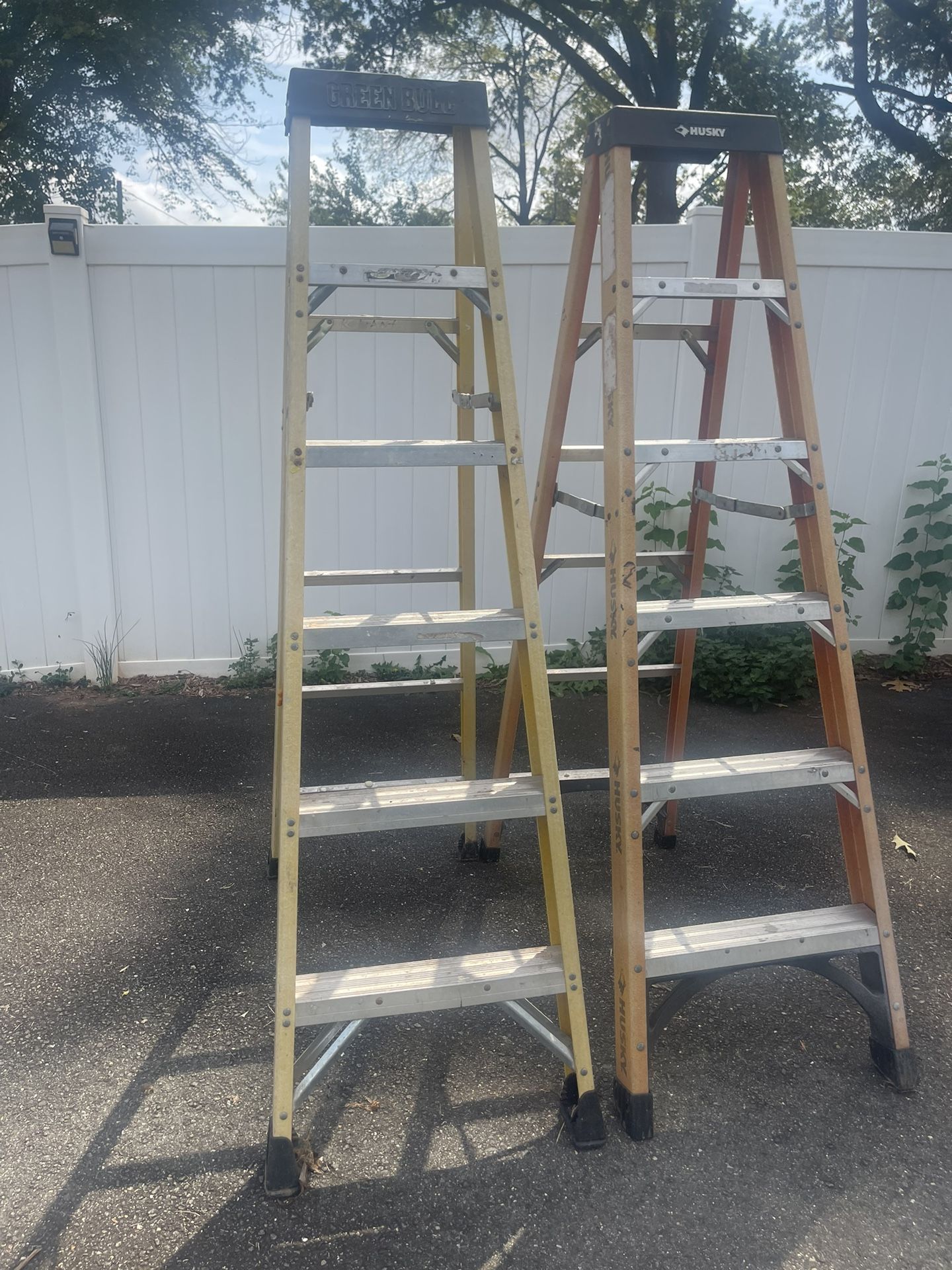Escaleras $40 Cada Una
