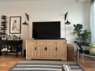 • LG 55" Smart TV (55UJ6200) - PARTS / REPAIR ONLY - MUST GO $35 OBO - PICKUP ONLY (Broward/Mami)