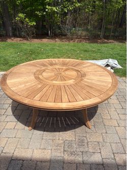 Luxury Solid Tiki wood Table – 71x71. 21 inches tall.