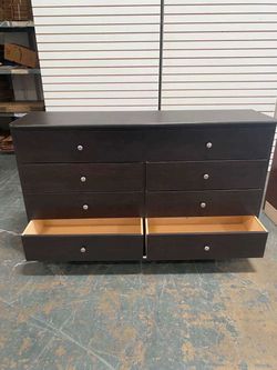Dresser 8 drawers