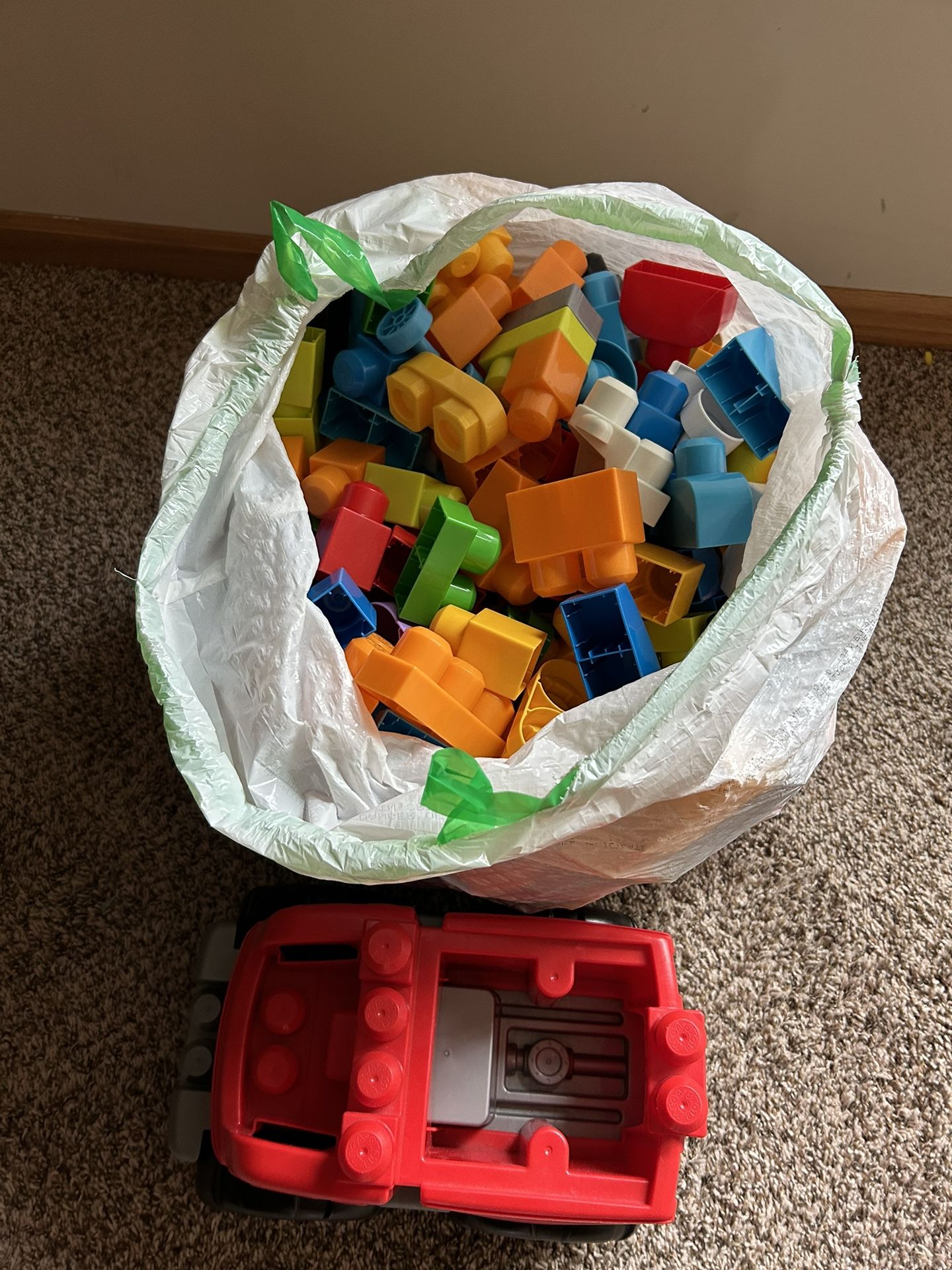13 Gallon Bag Of Mega Blocks