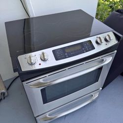Stove GE . Price Including Delivery 