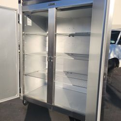Traulsen Energy Star Two-door Freezer Get Free Local Delivery First 4-month Warranty