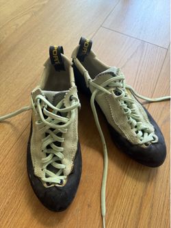 La Sportiva Climing Shoes 39