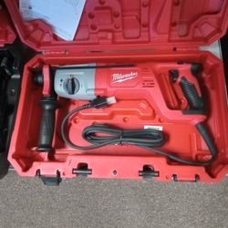 Milwaukee Rotary Hammer 