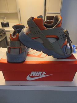 Nike huaraches  size 8 m