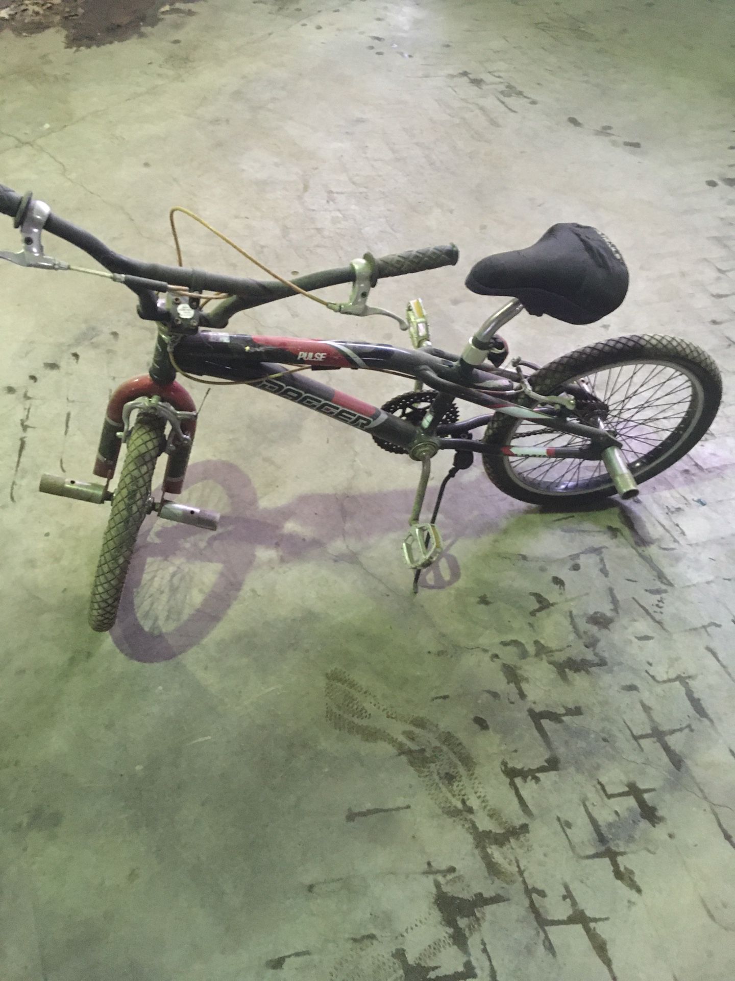 Dagger Pedal Bike