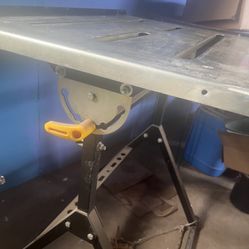 Steel Table Adjustable For Drowning, Welding  ; Only $ 30.- Dlls. 30” By 20” - 32 -1/2 “ Tall .