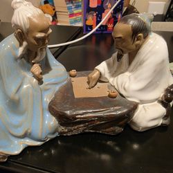 Chinese Porcelain Shiwan Mudman Men Playing Chess Game