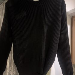 SECURITY SWEATER (MEDIUM)
