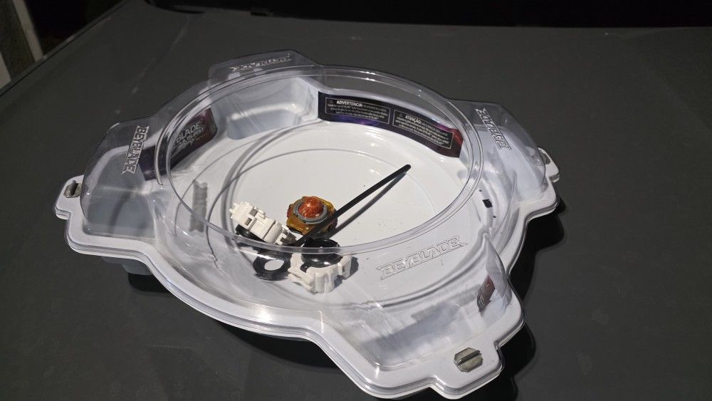 Beyblade Burst Arena With Extra Beyblade