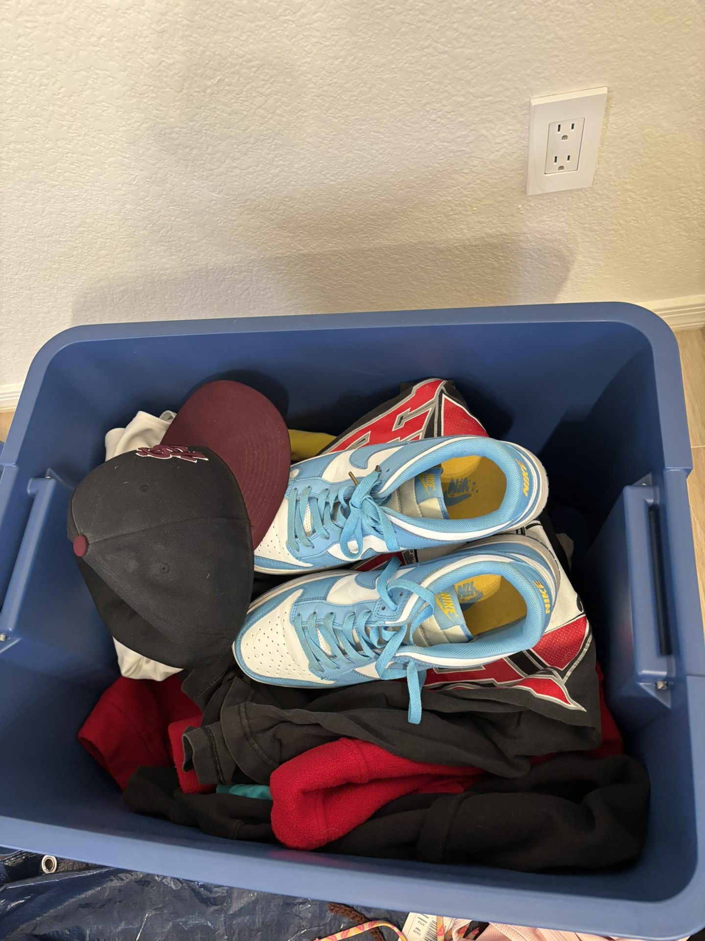 Vintage/Sports Clothes Tub 15+ items!!!!!