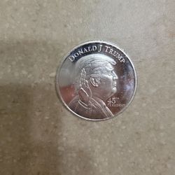 Donald Trump 1 Oz 999 Silver Coin 