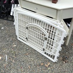 Four Piece Dog Fence /cage