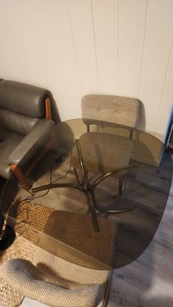 Dinner Table with 4 chairs - glass and metal